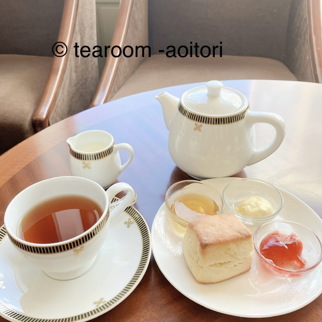 帝国ホテル東京　インペリアルラウンジアクアのホット&ティーカップ