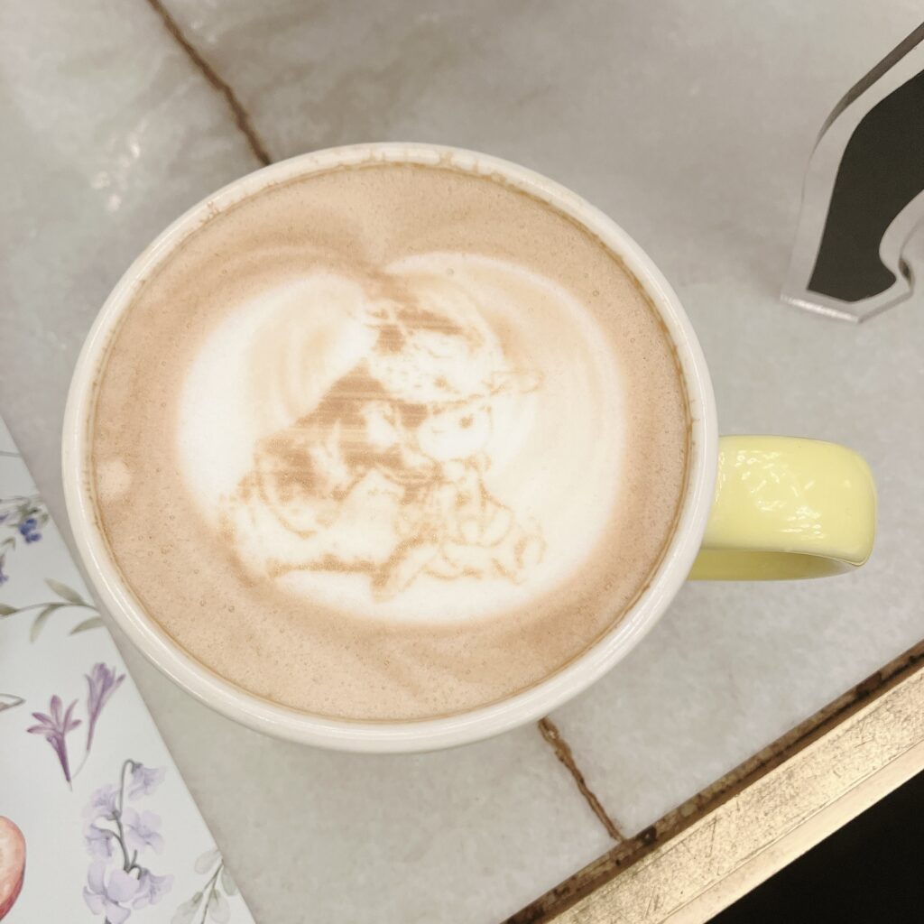 ピーターラビットのカフェラテ