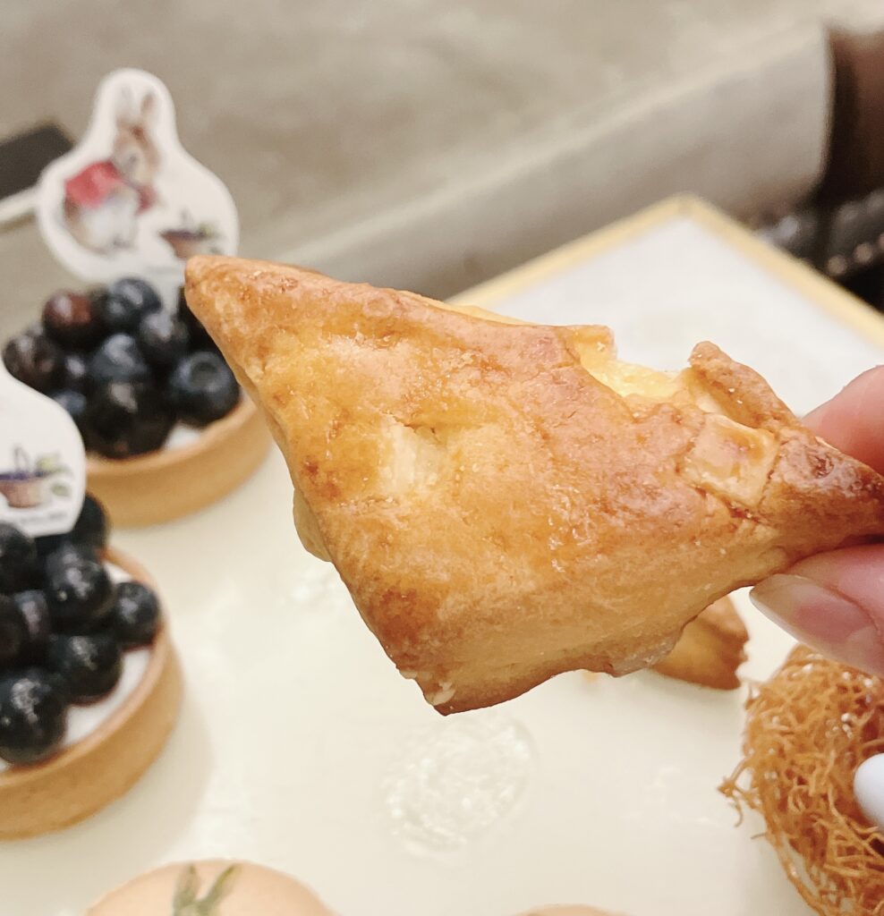 ・とうもろこしとホワイトチョコレートのスコーン