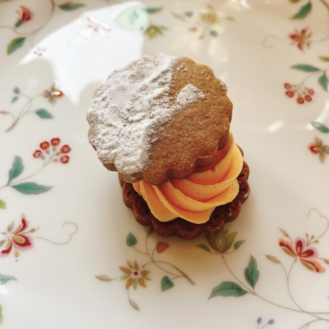 はちみつとシナモンのバターサンド