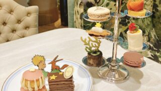 【2025年最新】ラデュレ日比谷でおひとりさまアフタヌーンティーを満喫！星の王子さまコラボメニューの紹介/紅茶は１ポットおかわりOK