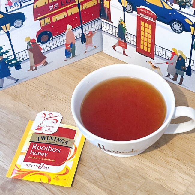 トワイニング アドヴェントカレンダー2025、10日目の「ルイボスハニー」。