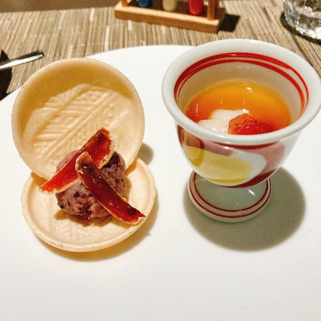 和の繊細さを感じる、干し柿最中とみたらしのプリン。